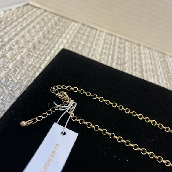 NWT High‎ Fashion Bancroft Gold Tone Textured Statement Bib Necklace - Picture 4 of 8